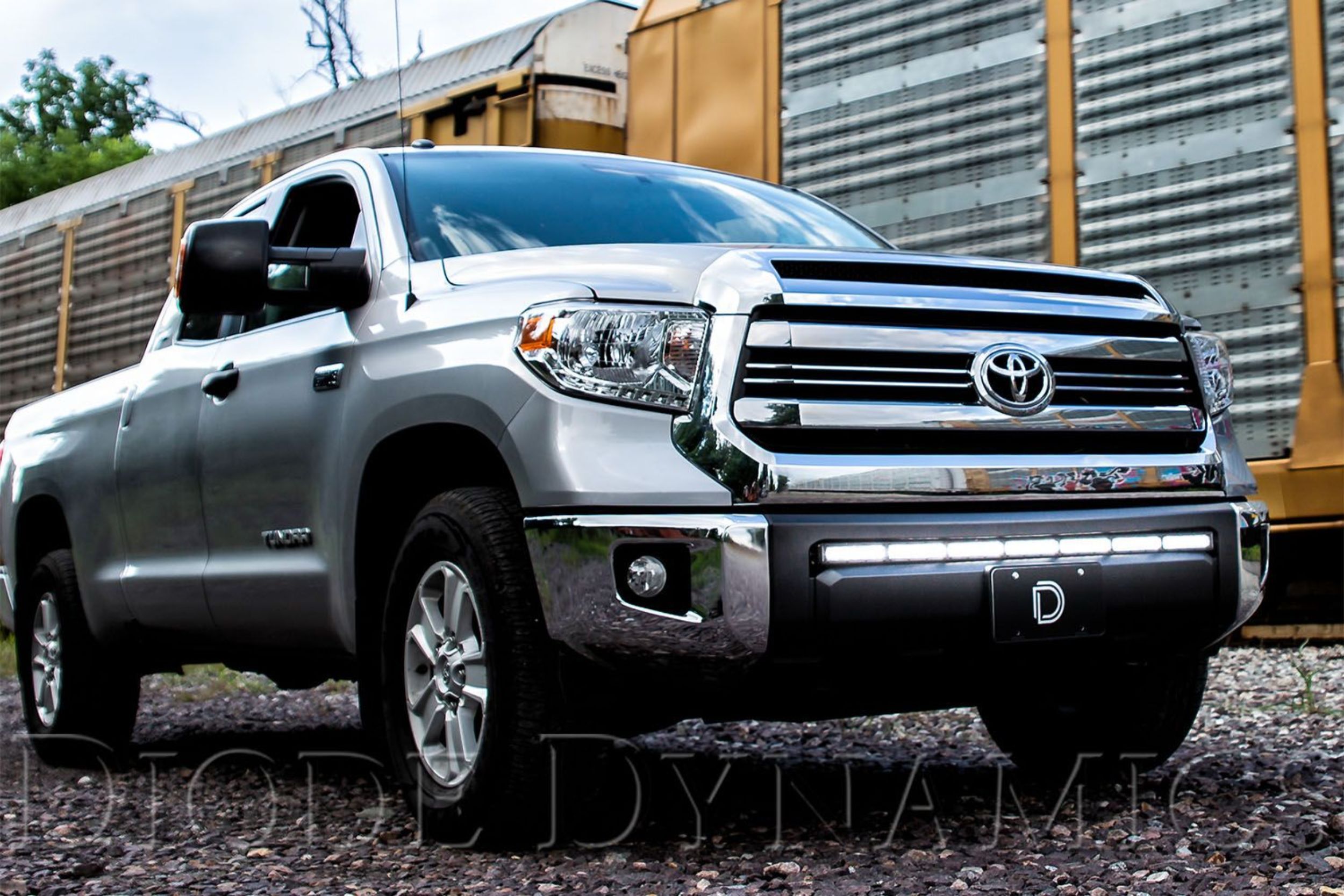 Toyota Tundra (14-21) Grille-Mount LED Light Bar Kit | HR SWGPCK14